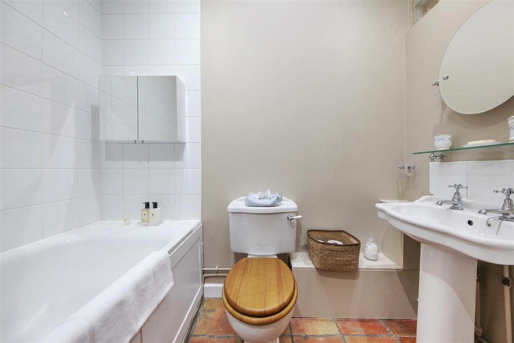 4 Hendon Park Cottages, Highwood Hill - EC20f OR0g X
