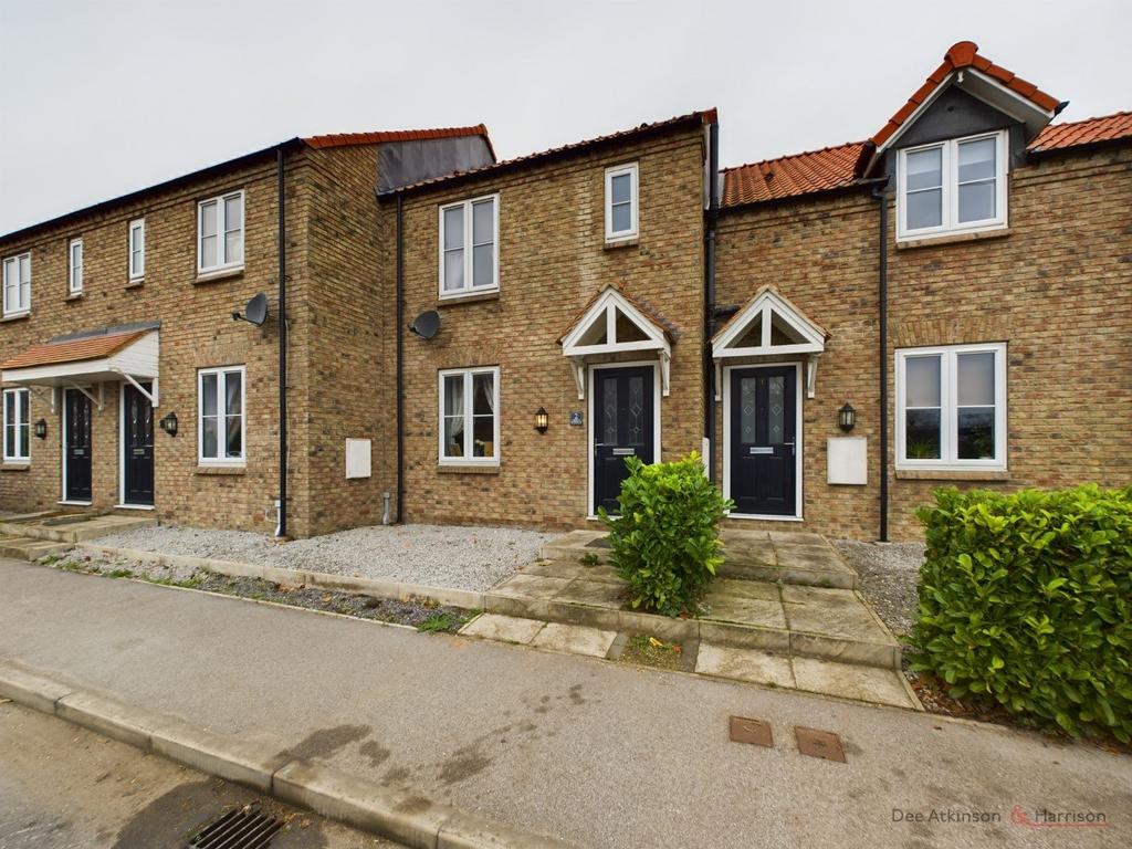 Crown Terrace, South Street... 2 bed terraced house - £170,000