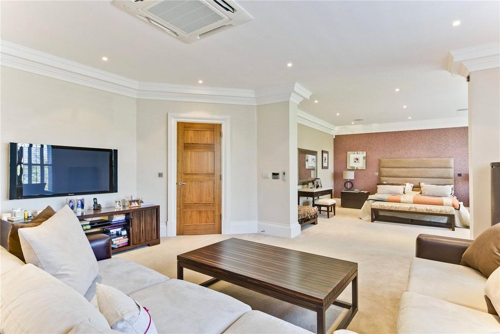 Principal Bedroom