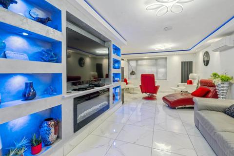 23 Woodfield Rise, Bushey, WD23 4QR