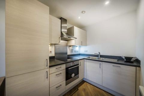 1 bedroom flat for sale, Uxbridge Road, London W3