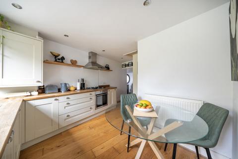 25 Bar End Road, Winchester, SO23 9NT