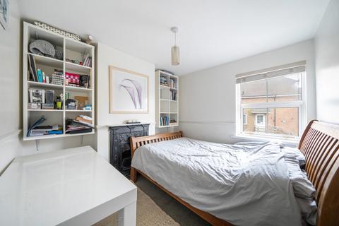 25 Bar End Road, Winchester, SO23 9NT