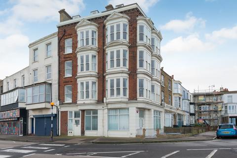 2 bedroom flat for sale, Cliff Terrace, Margate, CT9