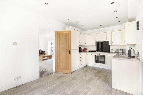 4 bedroom detached house for sale, Oakley Road, Bromley