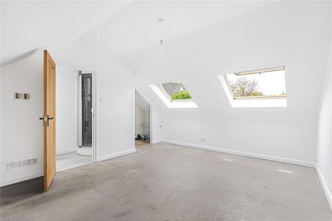 4 bedroom detached house for sale, Oakley Road, Bromley