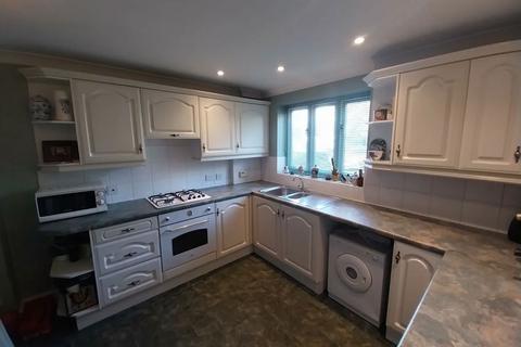 3 bedroom semi-detached house for sale, Forge Croft, Edenbridge, Kent, TN8 5BW