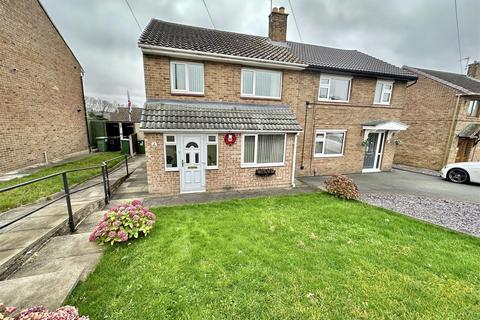 2 bedroom semi-detached house for sale, Leyburn Avenue, Heckmondwike