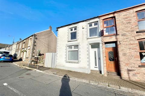 3 bedroom end of terrace house to rent, Vale View Terrace, Nantymoel, Bridgend, CF32 7PB