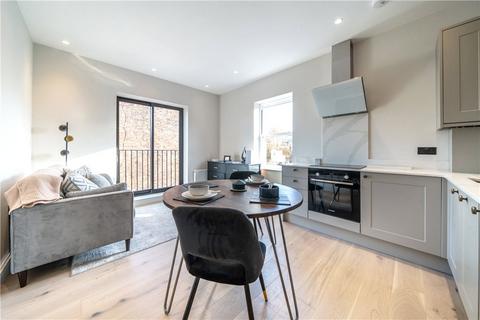 2 bedroom apartment for sale, Hillcrest Road, London