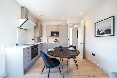 2 bedroom apartment for sale, Hillcrest Road, London