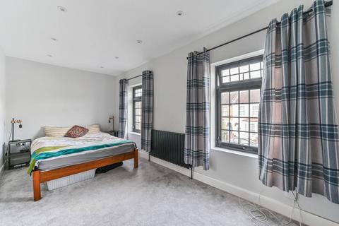 2 bedroom flat for sale, Holmesdale Road, South Norwood, London, SE25