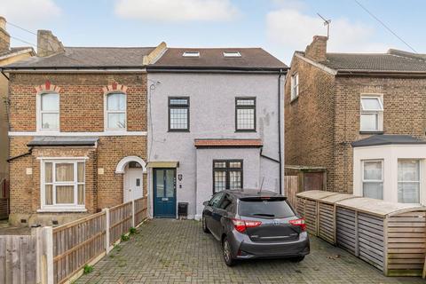 2 bedroom flat for sale, Holmesdale Road, South Norwood, London, SE25