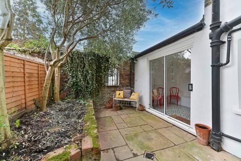 3 bedroom semi-detached house for sale, Robson Road, West Dulwich, London, SE27