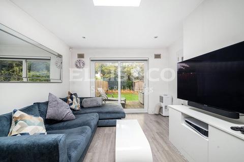 2 bedroom apartment for sale, Hale Drive, Mill Hill, London, NW7