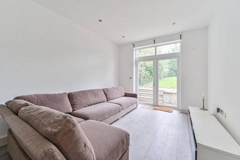 2 bedroom flat to rent, Gleneldon Road, Streatham Hill, London, SW16