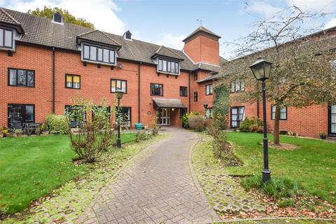 1 bedroom apartment for sale, Farley Court, Farnborough GU14