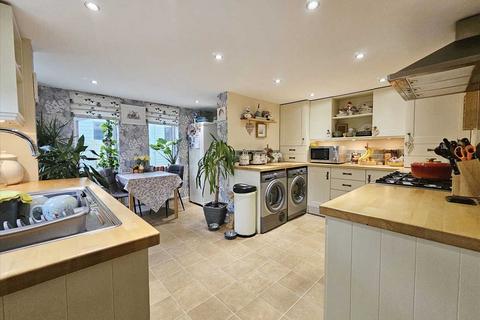 undefined, Dorrington LN4