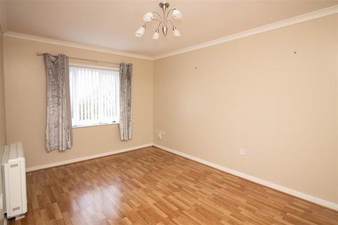 2 bedroom flat for sale, Durham Road, Gateshead NE9