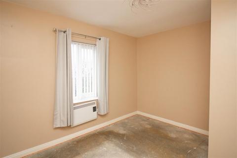 2 bedroom flat for sale, Durham Road, Gateshead NE9