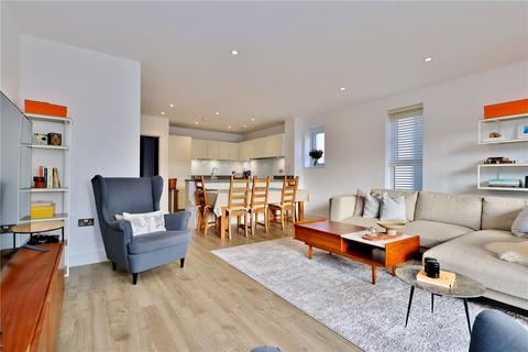 4 bedroom end of terrace house for sale, Sycamore Avenue, Woking, Surrey, GU22