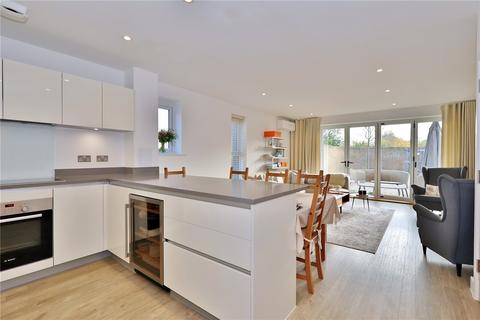 4 bedroom end of terrace house for sale, Sycamore Avenue, Woking, Surrey, GU22