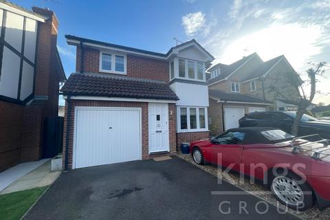 3 bedroom detached house for sale, Kestrel Road, Waltham Abbey