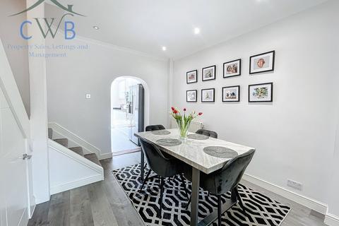 108 Knowle Road, Wouldham, Rochester, ME1 3XS