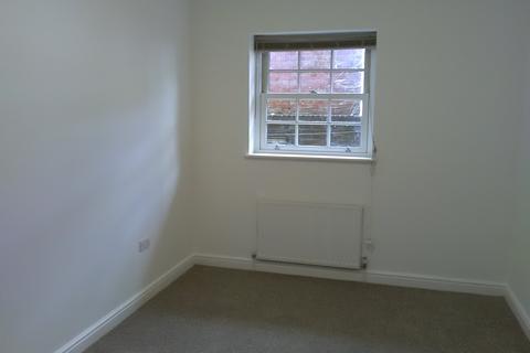 2 bedroom flat to rent, South End, Croydon CR0