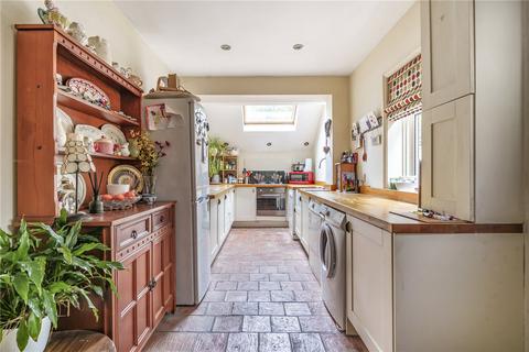 2 bedroom semi-detached house for sale, Mount Pleasant, Farnham, Surrey, GU9