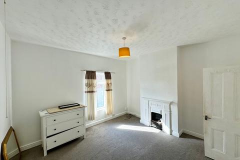 2 bedroom terraced house to rent, Rosebery Street, Darlington DL3