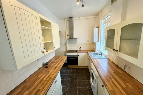 2 bedroom terraced house to rent, Rosebery Street, Darlington DL3