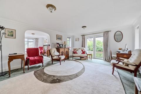 2 bedroom apartment for sale, Swingate Road, Farnham, Surrey, GU9