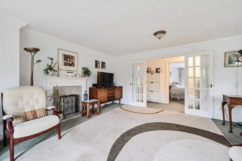 2 bedroom apartment for sale, Swingate Road, Farnham, Surrey, GU9