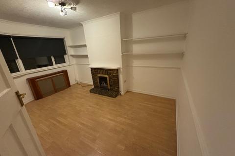 2 bedroom flat to rent, Glenwood Close, Harrow, HA1