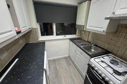 2 bedroom flat to rent, Glenwood Close, Harrow, HA1