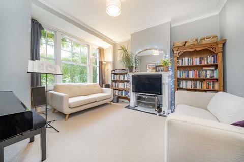 4 bedroom house for sale, Chamberlain Road, London N2