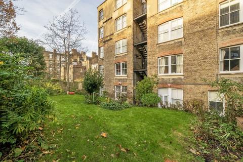 2 bedroom flat for sale, Maida Avenue, London W2