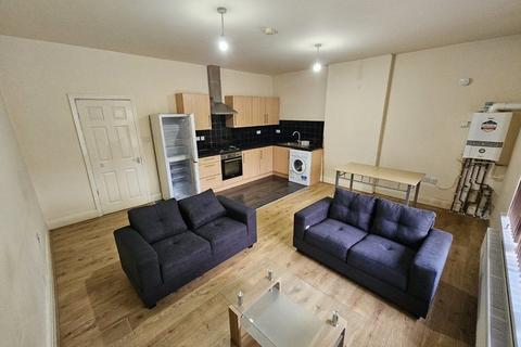 2 bedroom flat to rent, Kingsway, Burnage, Manchester M19