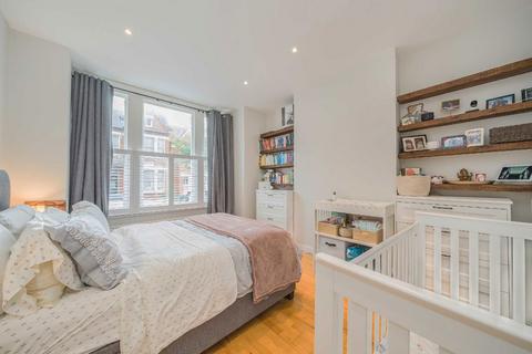 2 bedroom flat for sale, Norfolk House Road, London SW16