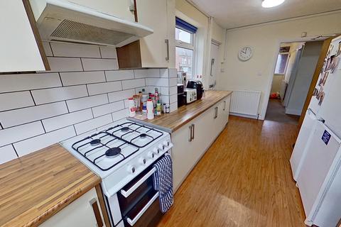 4 bedroom house to rent, Headingley Mount, Headingley, Leeds