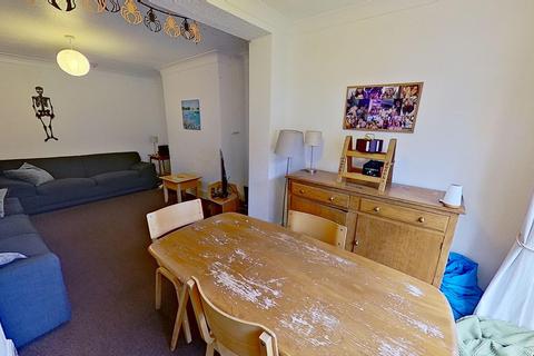 undefined, Headingley Mount, Headingley, Leeds