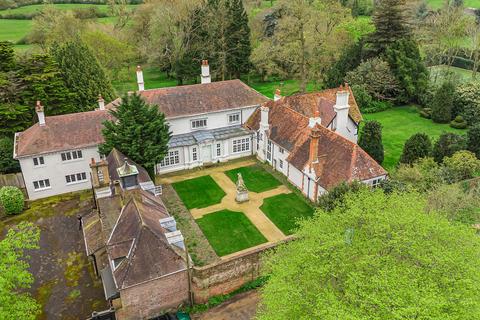 8 bedroom detached house for sale, Totteridge Common, London, N20