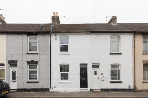 2 bedroom terraced house to rent, Gillingham, Kent ME7