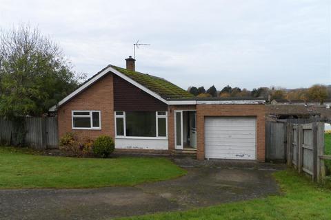 3 bedroom detached bungalow to rent, Lime Tree Avenue, Yeovil