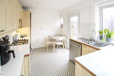 3 bedroom semi-detached house for sale, Eltham Green Road, London, SE9