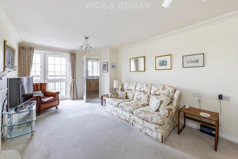 1 bedroom retirement property for sale, Popes Avenue, Twickenham TW2