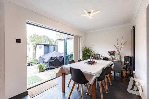 4 bedroom end of terrace house for sale, Aukingford Gardens, Ongar, Essex, CM5