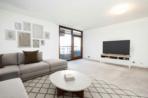 2 bedroom flat for sale, Barbican, London EC2Y