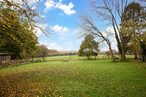 5 bedroom link detached house for sale, East Grinstead RH19